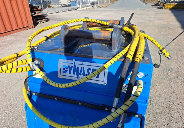 DynasetHRVB 830-90 - Godet pour Engins de chantier: photos 3 DynasetHRVB 830-90 - Godet pour Engins de chantier: photos 3