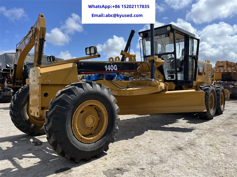 CATERPILLAR 140g 140h 140k 14h 120g 120h 160h 140m 12g - Niveleuse: photos 2 CATERPILLAR 140g 140h 140k 14h 120g 120h 160h 140m 12g - Niveleuse: photos 2