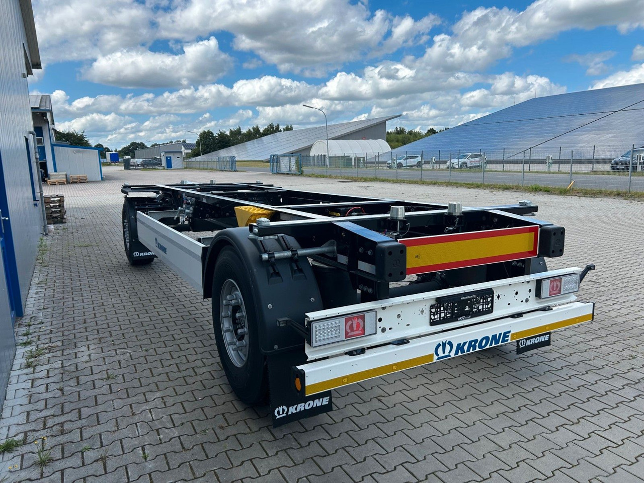 Krone AZW 18 eL3B9 22,5" BDF Box Carrier Neufahrzeug - Remorque porte-conteneur/ Caisse mobile: photos 4 Krone AZW 18 eL3B9 22,5" BDF Box Carrier Neufahrzeug - Remorque porte-conteneur/ Caisse mobile: photos 4