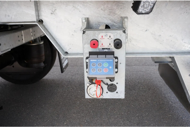 Kraker K-Force Steered - Semi-remorque à fond mouvant: photos 4 Kraker K-Force Steered - Semi-remorque à fond mouvant: photos 4