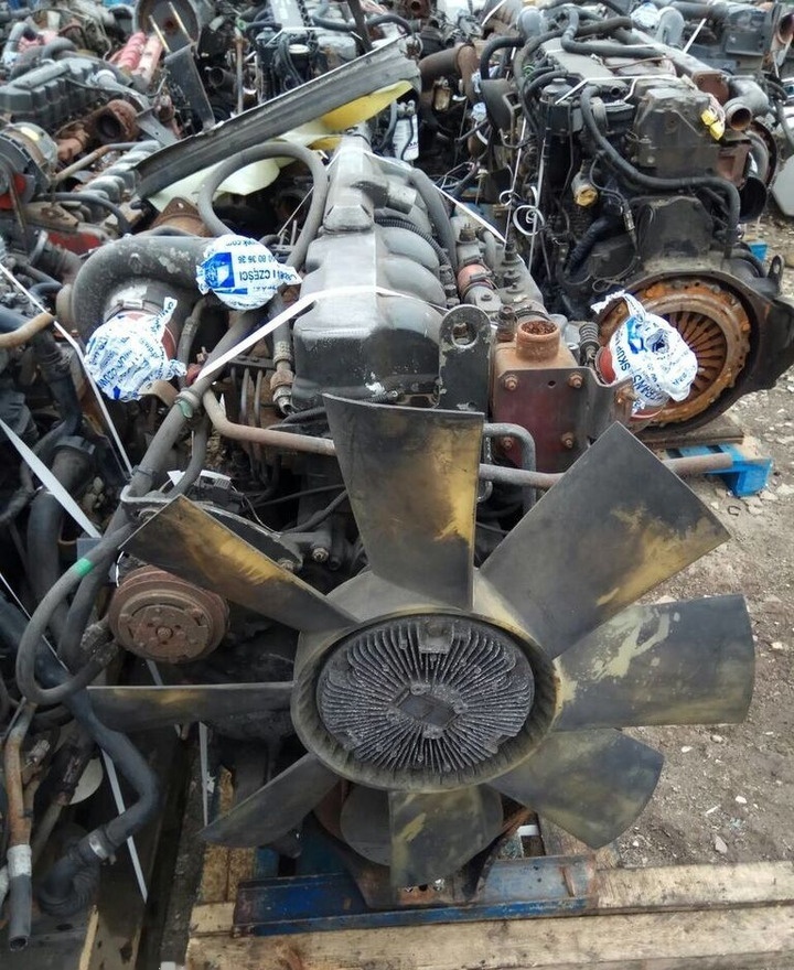 Renault MACK 430 Renault MAGNUM - Moteur pour Camion: photos 2 Renault MACK 430 Renault MAGNUM - Moteur pour Camion: photos 2