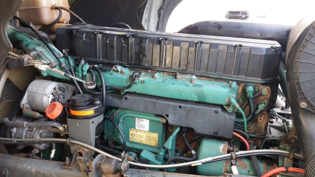 Volvo D12D 460 Volvo FH 12 - Moteur pour Camion: photos 1 Volvo D12D 460 Volvo FH 12 - Moteur pour Camion: photos 1