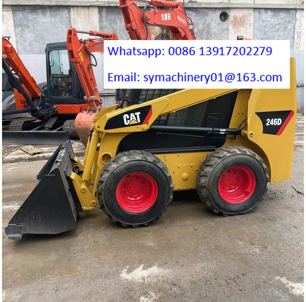 Caterpillar 246D - Mini chargeuse: photos 1 Caterpillar 246D - Mini chargeuse: photos 1