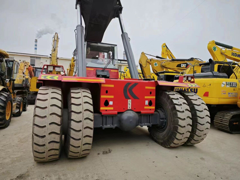 Kalmar DRF450 - Reach stacker: photos 5 Kalmar DRF450 - Reach stacker: photos 5