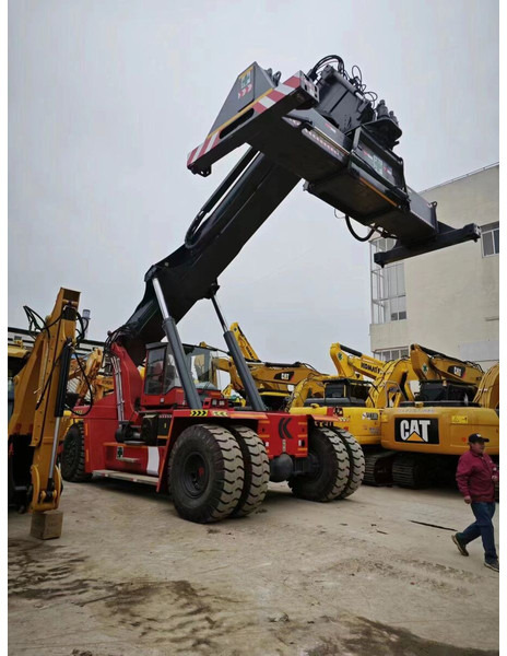 Kalmar DRF450 - Reach stacker: photos 3 Kalmar DRF450 - Reach stacker: photos 3