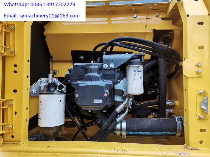 Crédit-bail de Komatsu PC240-8 Komatsu PC240-8: photos 7