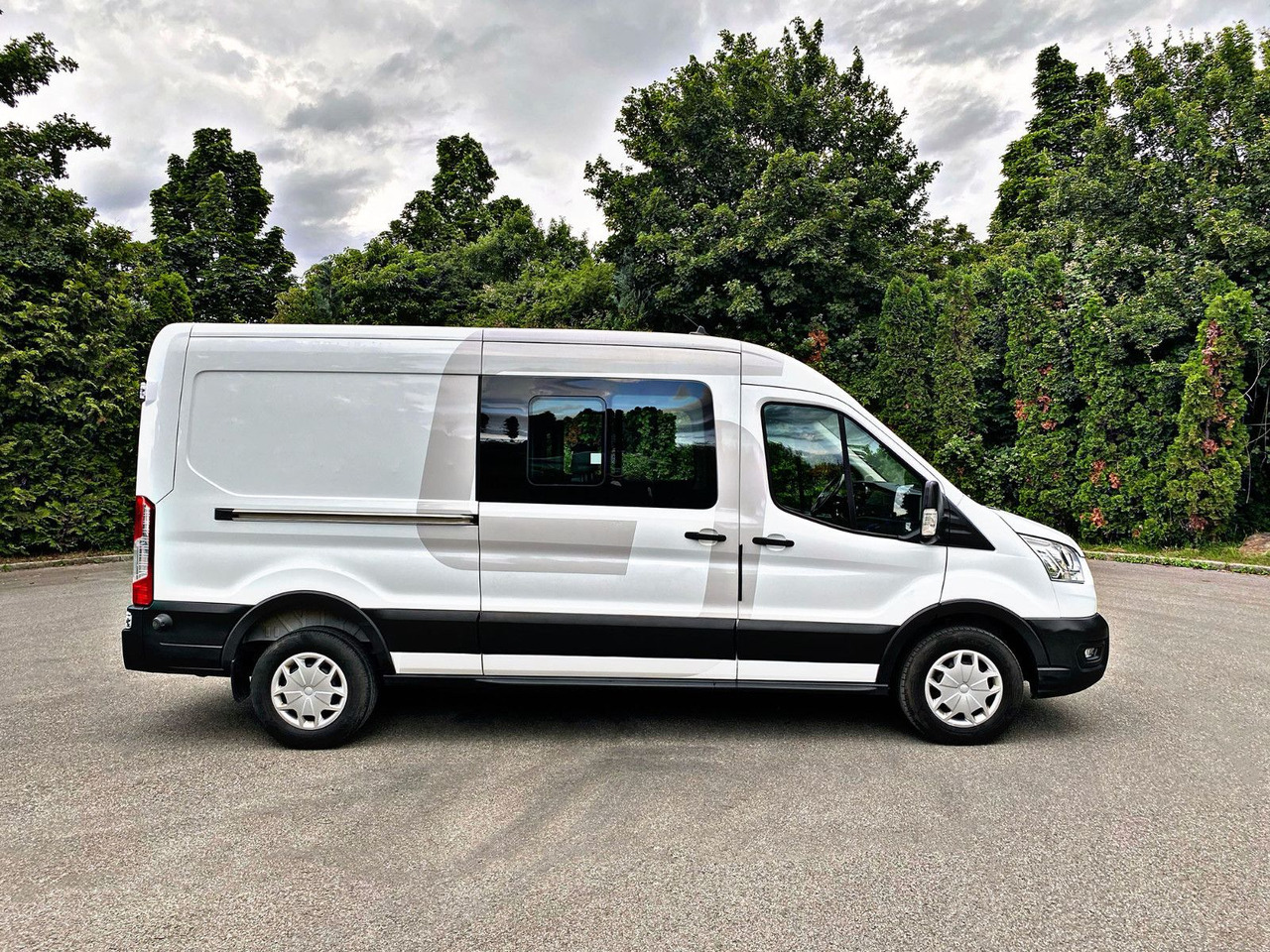 Ford Transit 350 L3H2 Trend|6Sitzer|Kamera|AHK|PDC|19 - Fourgon utilitaire, Utilitaire double cabine: photos 2 Ford Transit 350 L3H2 Trend|6Sitzer|Kamera|AHK|PDC|19 - Fourgon utilitaire, Utilitaire double cabine: photos 2