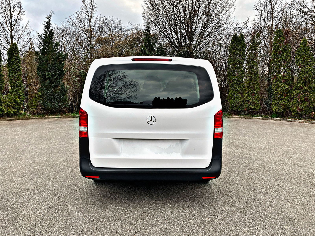 Mercedes-Benz Vito Tourer 114 CDI|Pro|Allrad|lang|8-Sitze|19% - Transport de personnes: photos 4 Mercedes-Benz Vito Tourer 114 CDI|Pro|Allrad|lang|8-Sitze|19% - Transport de personnes: photos 4