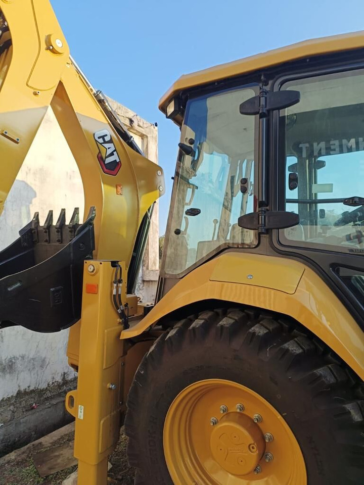 New Caterpillar 424 backhoe loader - Tractopelle: photos 4 New Caterpillar 424 backhoe loader - Tractopelle: photos 4