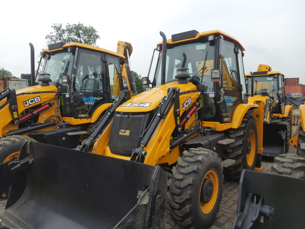 New JCB 3DX SUPER backhoe loader - Tractopelle: photos 3 New JCB 3DX SUPER backhoe loader - Tractopelle: photos 3