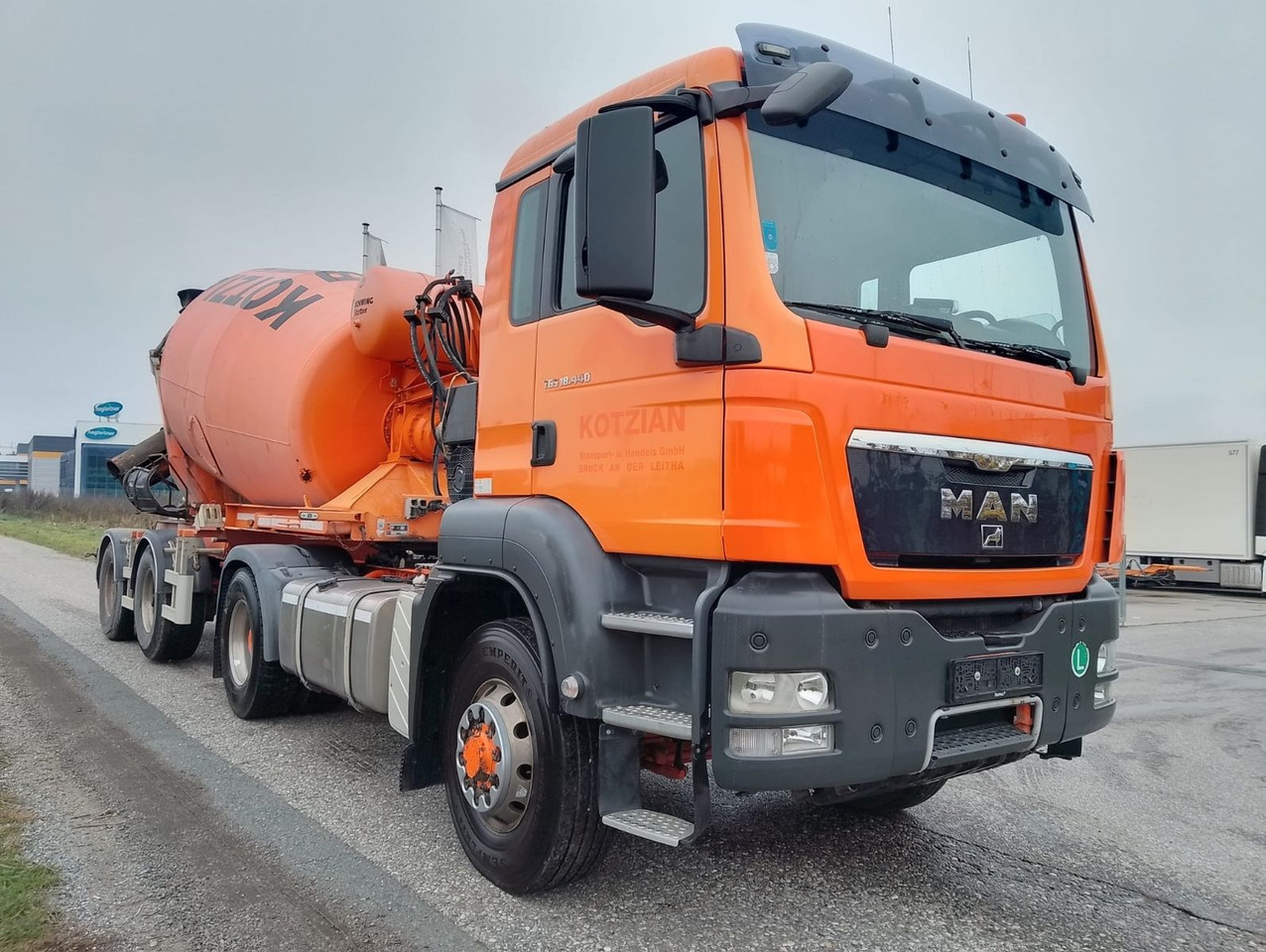 MAN TGS 440 - Camion malaxeur: photos 2 MAN TGS 440 - Camion malaxeur: photos 2