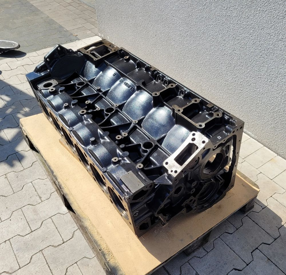 BLOK MAN TGX TGS EURO5 NOWY ORYGINAŁ 51.01101-3401 - Bloc-cylindres pour Camion: photos 3 BLOK MAN TGX TGS EURO5 NOWY ORYGINAŁ 51.01101-3401 - Bloc-cylindres pour Camion: photos 3