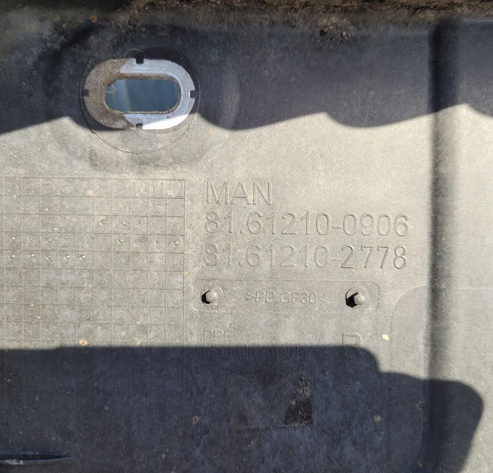 BŁOTNIK MAN TGX 3 81.61210-0906 Rh - Aile pour Camion: photos 4 BŁOTNIK MAN TGX 3 81.61210-0906 Rh - Aile pour Camion: photos 4