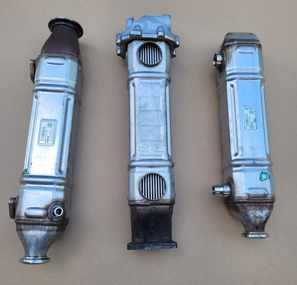 CHŁODNICA EGR MAN TGX TGS TGM ORYGINAŁ 51.08152-5013 , 51.08152-5011 CHWALIM116 - Refroidisseur EGR pour Camion: photos 4 CHŁODNICA EGR MAN TGX TGS TGM ORYGINAŁ 51.08152-5013 , 51.08152-5011 CHWALIM116 - Refroidisseur EGR pour Camion: photos 4