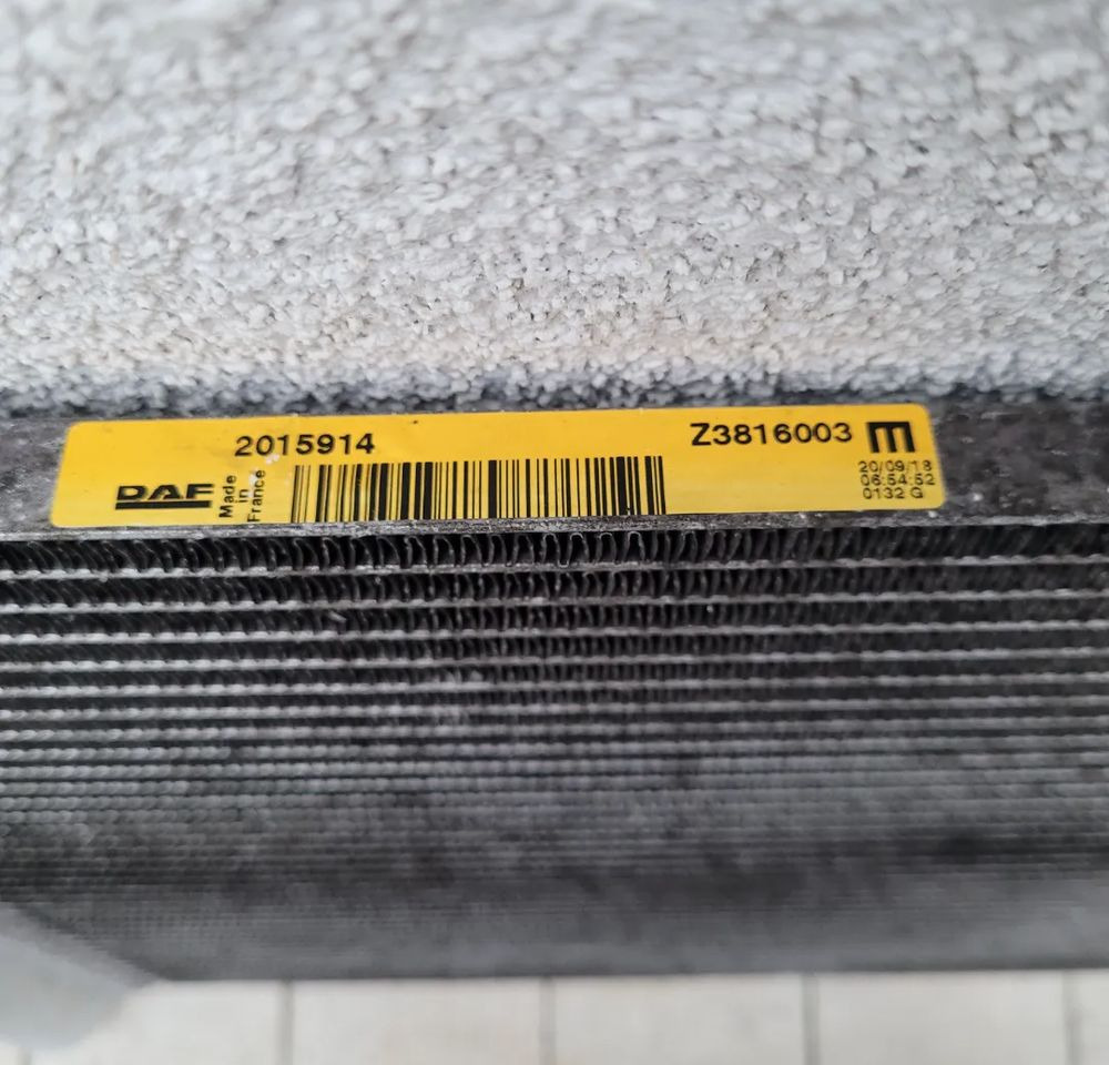 CHŁODNICA KLIMATYZACJI DAF XF 106 OM 2015914 - Condenseur pour Camion: photos 3 CHŁODNICA KLIMATYZACJI DAF XF 106 OM 2015914 - Condenseur pour Camion: photos 3