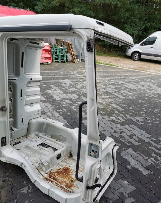 CWIARA BOK KABINY MAN TGM TGL - Cabine et intérieur pour Camion: photos 3 CWIARA BOK KABINY MAN TGM TGL - Cabine et intérieur pour Camion: photos 3