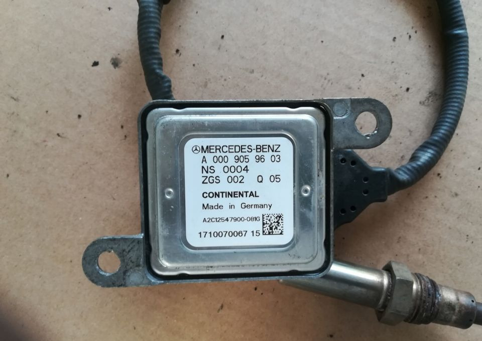 CZUJNIK NOX MERCEDES 0009059603 - Capteur pour Camion: photos 1 CZUJNIK NOX MERCEDES 0009059603 - Capteur pour Camion: photos 1
