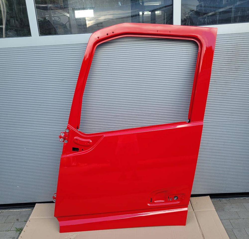 DRZWI LEWE VOLVO FH4 FH5 ORYGINAŁ CHWALIM116 - Portière et pièces pour Camion: photos 1 DRZWI LEWE VOLVO FH4 FH5 ORYGINAŁ CHWALIM116 - Portière et pièces pour Camion: photos 1