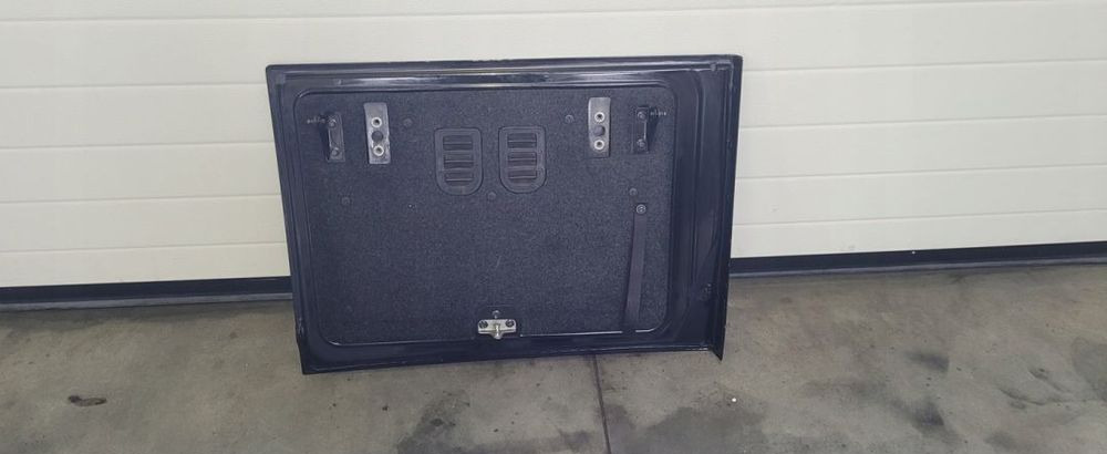 DRZWI SCHOWKA VOLVO FH4 ORYGINAL PRAWE - Portière et pièces pour Camion: photos 2 DRZWI SCHOWKA VOLVO FH4 ORYGINAL PRAWE - Portière et pièces pour Camion: photos 2