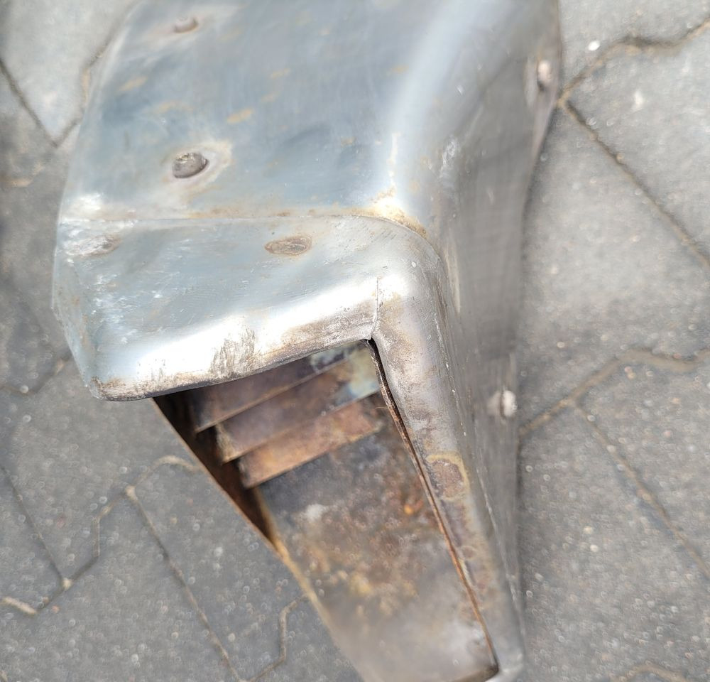 Dyfuzor daf xf 106 lift - Système d'échappement pour Camion: photos 3 Dyfuzor daf xf 106 lift - Système d'échappement pour Camion: photos 3
