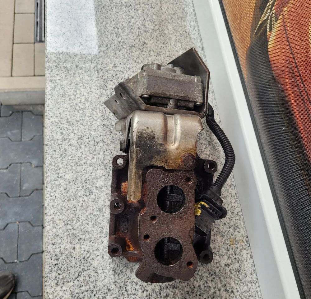 EGR MAN TGX EURO6 SPRAWNY CHWALIM116 - Refroidisseur EGR pour Camion: photos 3 EGR MAN TGX EURO6 SPRAWNY CHWALIM116 - Refroidisseur EGR pour Camion: photos 3