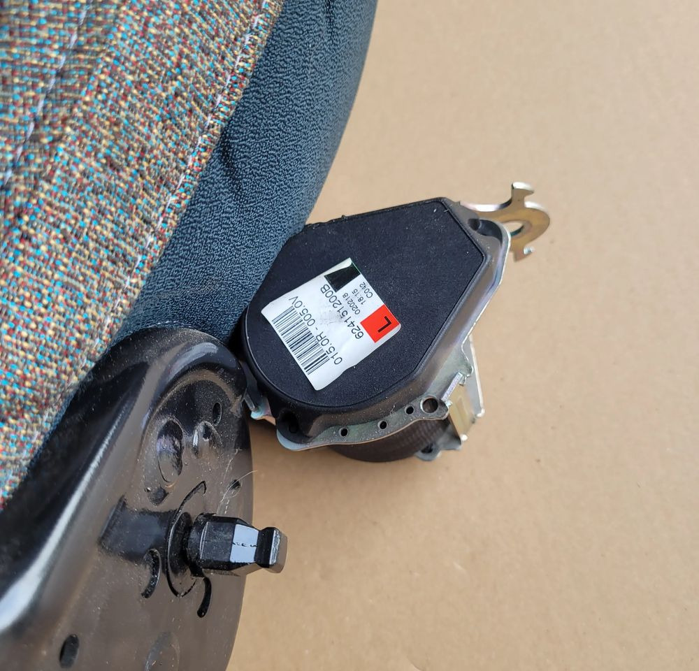 FOTEL OPARCIE VOLVO FH4 ORYGINAŁ CHWALIM116 - Siège pour Camion: photos 3 FOTEL OPARCIE VOLVO FH4 ORYGINAŁ CHWALIM116 - Siège pour Camion: photos 3