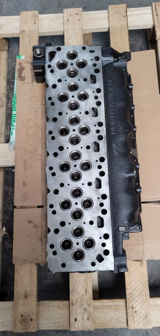GLOWICA IVECO EUROCARGO 6C EEA 16283137904 - Culasse pour Camion: photos 1 GLOWICA IVECO EUROCARGO 6C EEA 16283137904 - Culasse pour Camion: photos 1