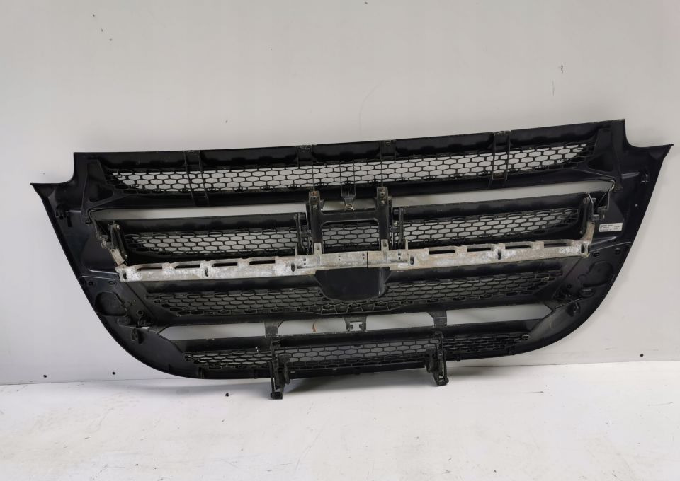 GRILL ATRAPA DAF CF EURO6 1886592 ORYGINAŁ - Calandre pour Camion: photos 5 GRILL ATRAPA DAF CF EURO6 1886592 ORYGINAŁ - Calandre pour Camion: photos 5