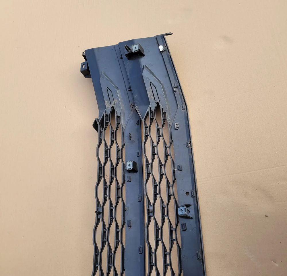 GRILL ATRAPA DAF XG XF ORYGINAŁ . 2250145 CHWALIM116 - Calandre pour Camion: photos 4 GRILL ATRAPA DAF XG XF ORYGINAŁ . 2250145 CHWALIM116 - Calandre pour Camion: photos 4