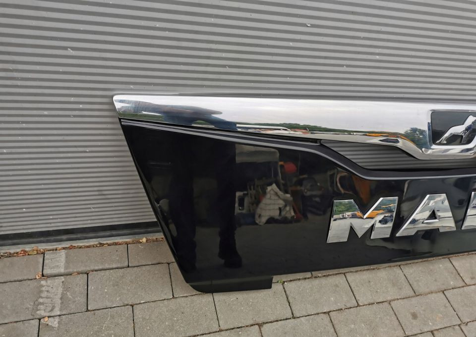 GRILL MAN TGX E6 LIFT 81.61150-6106 - Calandre pour Camion: photos 3 GRILL MAN TGX E6 LIFT 81.61150-6106 - Calandre pour Camion: photos 3