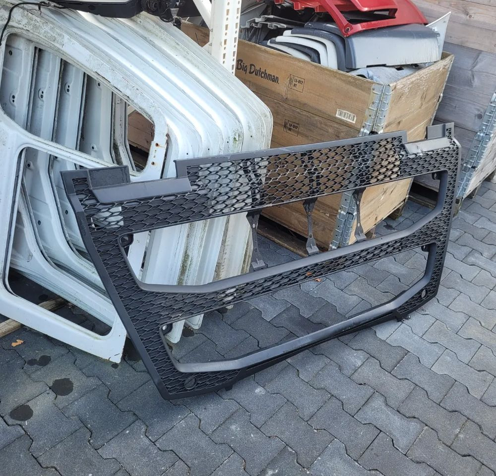 GRILL VOLVO FH4 ORYGINAŁ - Calandre pour Camion: photos 1 GRILL VOLVO FH4 ORYGINAŁ - Calandre pour Camion: photos 1