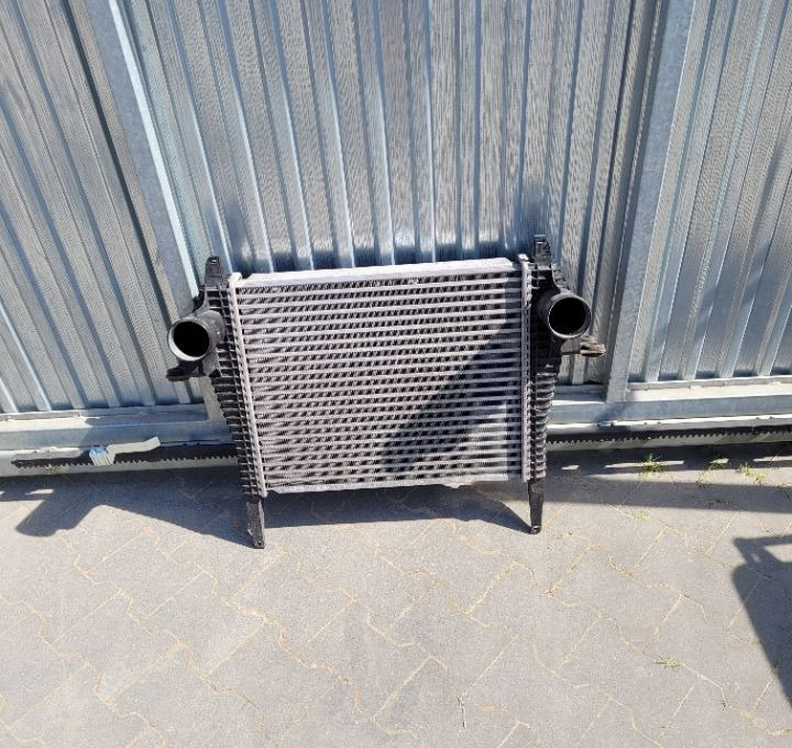 INTERCOOLER IVECO EUROCARGO E6. 504289364 - Intercooler pour Camion: photos 1 INTERCOOLER IVECO EUROCARGO E6. 504289364 - Intercooler pour Camion: photos 1