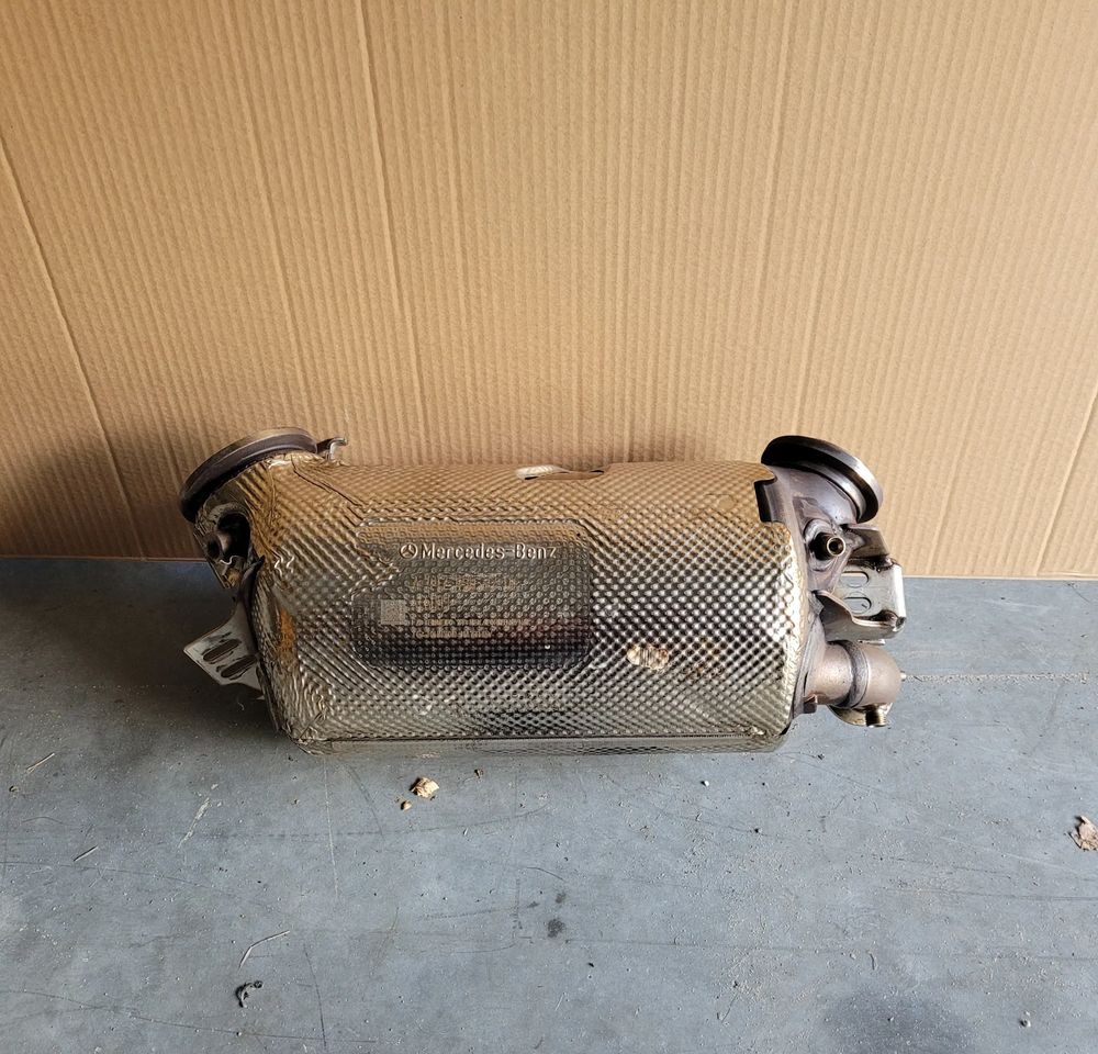 KATALIZATOR DPF MERCEDES VITO W447 A4474903701 ORYGINAŁ CHWALIM116 - Système d'échappement pour Camion: photos 1 KATALIZATOR DPF MERCEDES VITO W447 A4474903701 ORYGINAŁ CHWALIM116 - Système d'échappement pour Camion: photos 1