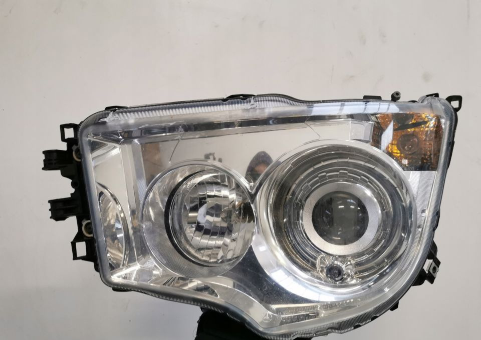 LAMPA MERCEDES ACTROS ANTOS XENON mp4 A9608202639 - Feu avant pour Camion: photos 1 LAMPA MERCEDES ACTROS ANTOS XENON mp4 A9608202639 - Feu avant pour Camion: photos 1