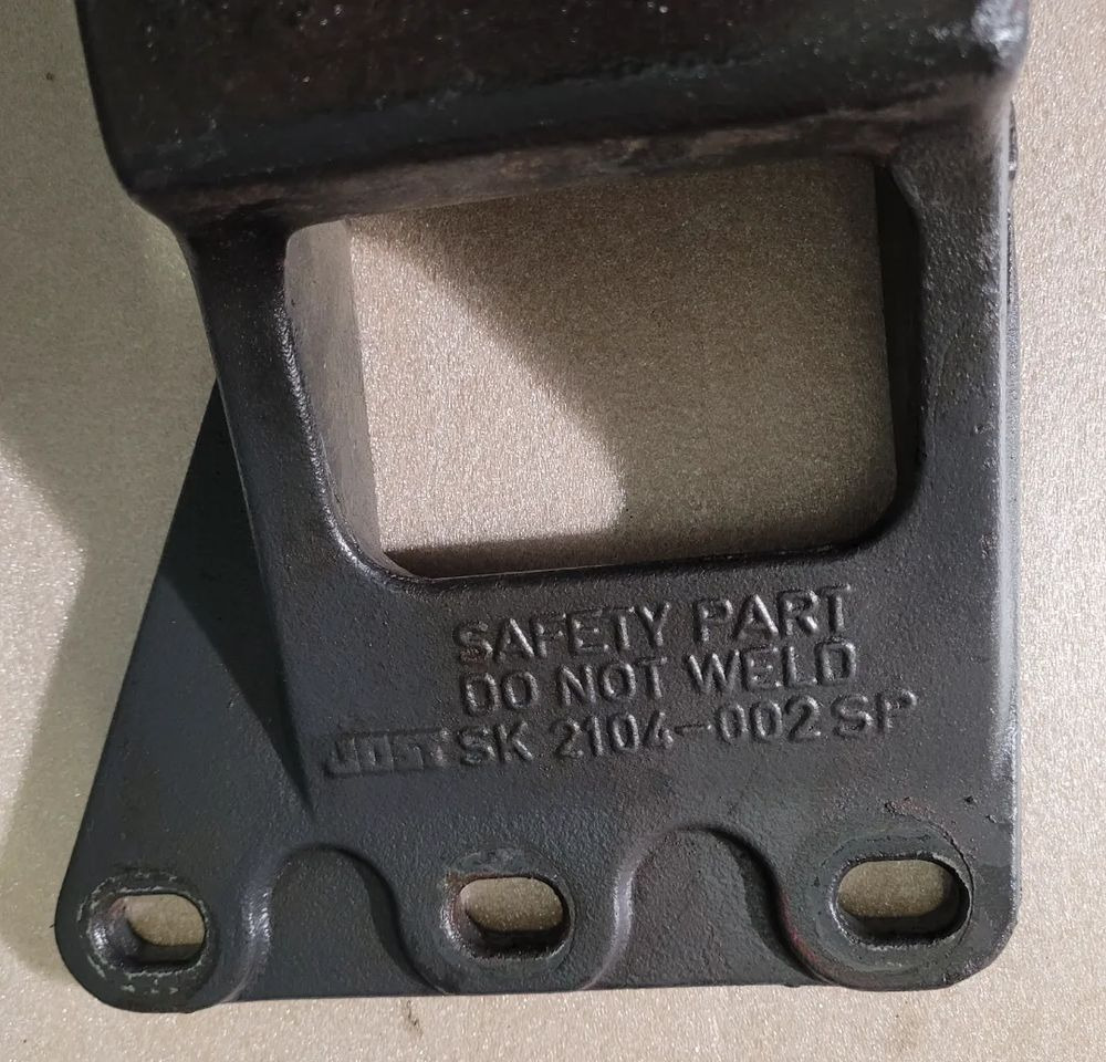 ŁAPY JOST MOCOWANIE SIODŁA 150MM - Sellette d'attelage pour Camion: photos 2 ŁAPY JOST MOCOWANIE SIODŁA 150MM - Sellette d'attelage pour Camion: photos 2