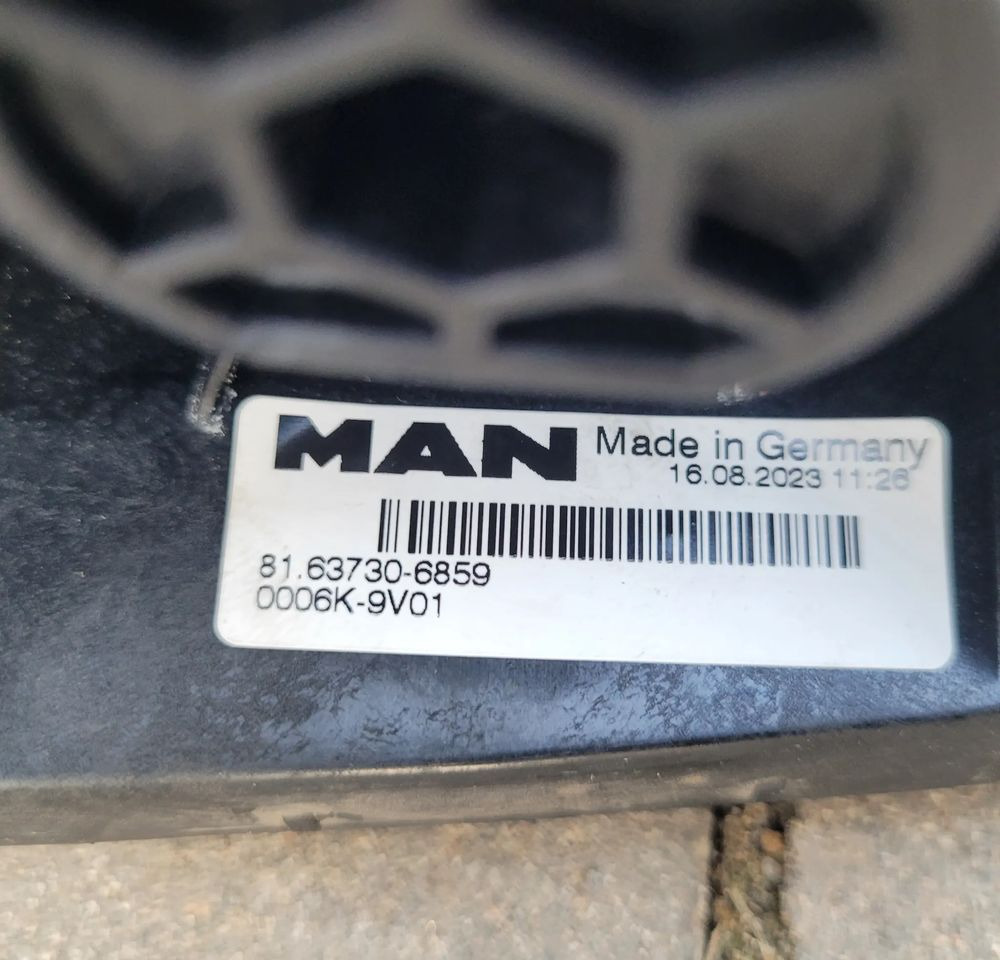 LUSTERKO MAN TG3 TGX NM.LEWE ORYGINAŁ 81.63730-6859 CHWALIM116 - Rétroviseur pour Camion: photos 3 LUSTERKO MAN TG3 TGX NM.LEWE ORYGINAŁ 81.63730-6859 CHWALIM116 - Rétroviseur pour Camion: photos 3