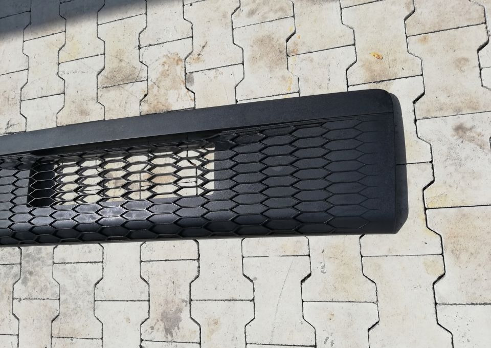 MASKA GRILL ATRAPA VOLVO FL FE 82523575 NOWY ORYG. - Capot: photos 3 MASKA GRILL ATRAPA VOLVO FL FE 82523575 NOWY ORYG. - Capot: photos 3