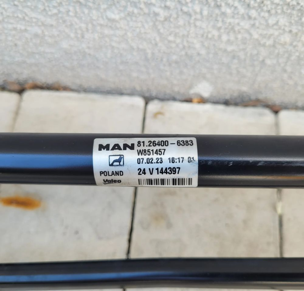 MECHANIZ WYCIERACZEK MAN TG3 TGX 81.26400-6383 ORYGINAŁ CHWALIM116 - Essuie-glace pour Camion: photos 4 MECHANIZ WYCIERACZEK MAN TG3 TGX 81.26400-6383 ORYGINAŁ CHWALIM116 - Essuie-glace pour Camion: photos 4