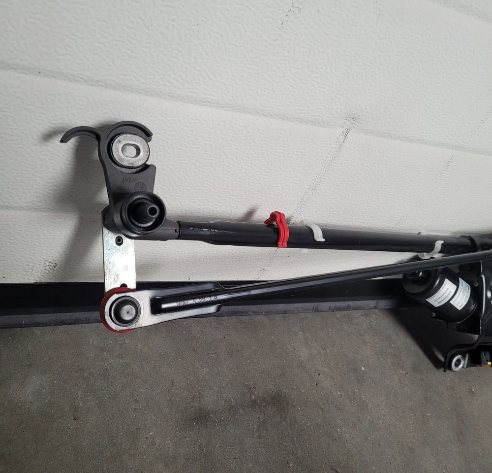 MECHANIZM WYCIERACZEK VOLVO FH4 FH5 ORYGINAŁ NOWY CHWALIM116 - Essuie-glace pour Camion: photos 2 MECHANIZM WYCIERACZEK VOLVO FH4 FH5 ORYGINAŁ NOWY CHWALIM116 - Essuie-glace pour Camion: photos 2