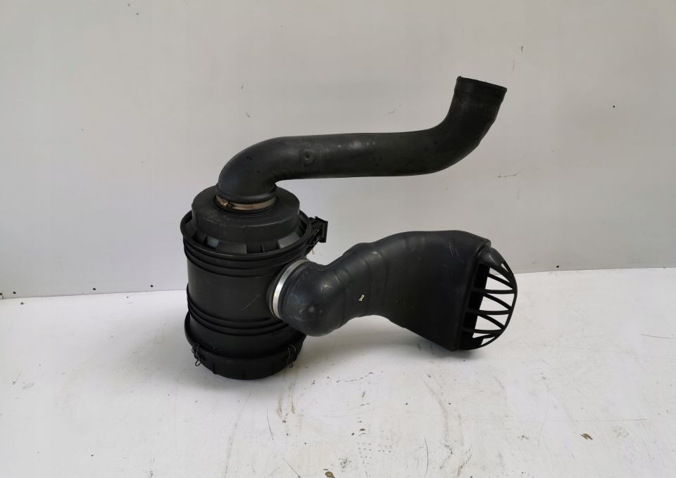 OBUDOWA FILTRA POWIETRZA Łącznik MAN TGL TGM - Filtre à air pour Camion: photos 1 OBUDOWA FILTRA POWIETRZA Łącznik MAN TGL TGM - Filtre à air pour Camion: photos 1