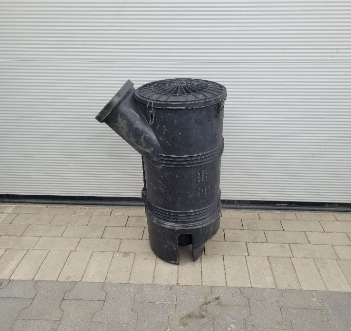 OBUDOWA FILTRA POWIETRZA MAN TGX TGS E6 81.08400.6107 - Filtre à air pour Camion: photos 1 OBUDOWA FILTRA POWIETRZA MAN TGX TGS E6 81.08400.6107 - Filtre à air pour Camion: photos 1