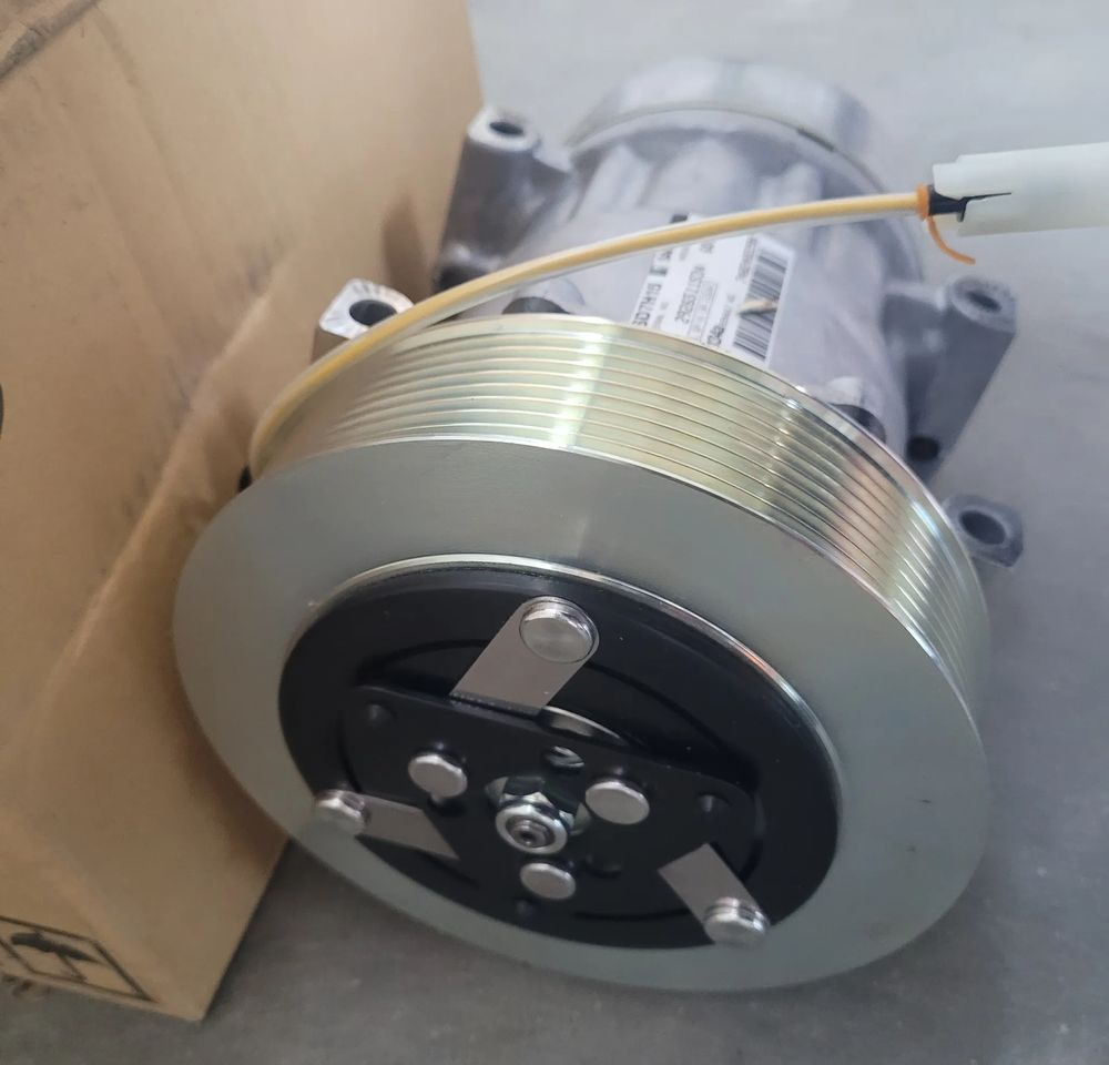 POMPA KLIMATYZACJI RENAULT RANGE T GAMA ORYGINAŁ NOWA CHWALIM116 7482492298 - Système de refroidissement pour Camion: photos 4 POMPA KLIMATYZACJI RENAULT RANGE T GAMA ORYGINAŁ NOWA CHWALIM116 7482492298 - Système de refroidissement pour Camion: photos 4