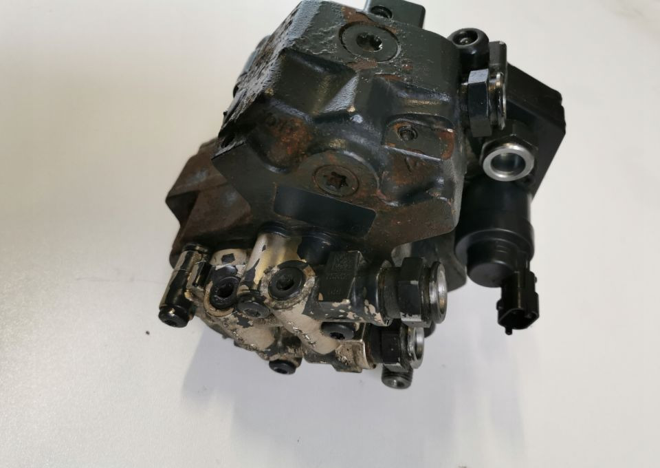 POMPA WYSOKIEGO CIŚNIENIA IVECO TEKTOR 7 EURO6 - Pompe à carburant pour Camion: photos 2 POMPA WYSOKIEGO CIŚNIENIA IVECO TEKTOR 7 EURO6 - Pompe à carburant pour Camion: photos 2