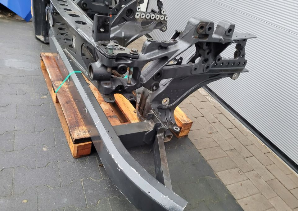 STREFA ZGNIOTU MERCEDES ACTROS MP4 STANDARD - Pare-chocs pour Camion: photos 2 STREFA ZGNIOTU MERCEDES ACTROS MP4 STANDARD - Pare-chocs pour Camion: photos 2
