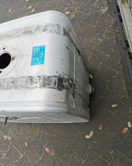 ZBIORNIK OLEJU HYVA OM 14018231 - Réservoir hydraulique pour Camion: photos 5 ZBIORNIK OLEJU HYVA OM 14018231 - Réservoir hydraulique pour Camion: photos 5