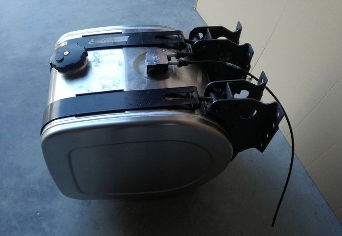 ZBIORNIK PALIWA VOLVO DAF MAN SCANIA Chwalim116 - Réservoir de carburant pour Camion: photos 2 ZBIORNIK PALIWA VOLVO DAF MAN SCANIA Chwalim116 - Réservoir de carburant pour Camion: photos 2