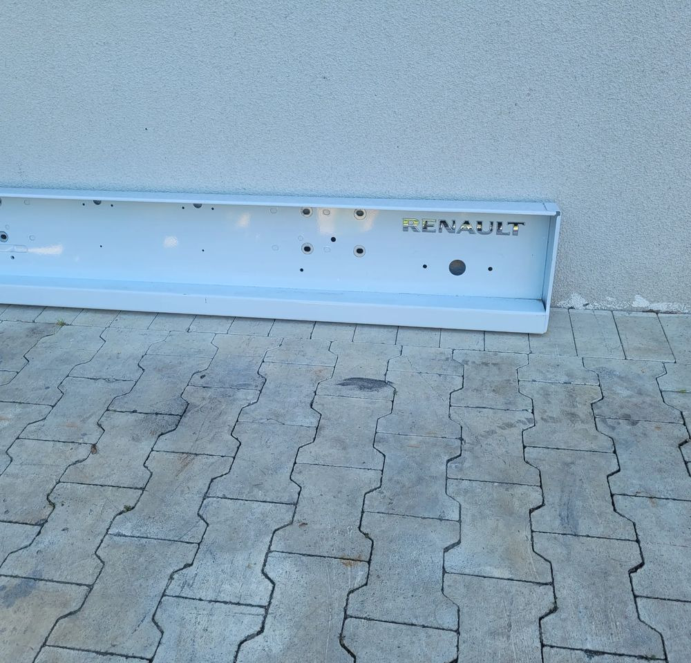 ZDERZAK RENAULT MASTER TYL Z NOWEGO AUTA. - Pare-chocs pour Véhicule utilitaire: photos 2 ZDERZAK RENAULT MASTER TYL Z NOWEGO AUTA. - Pare-chocs pour Véhicule utilitaire: photos 2