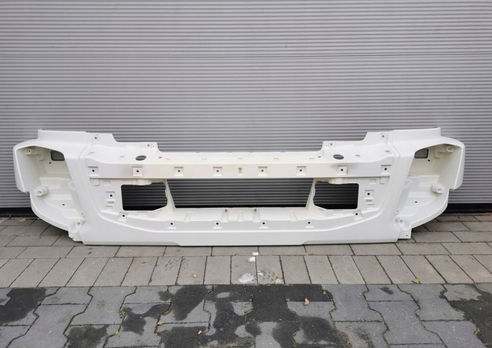 ZDERZAK VOLVO FL E6 NOWY ORYGINAŁ 82639926 - Pare-chocs pour Camion: photos 1 ZDERZAK VOLVO FL E6 NOWY ORYGINAŁ 82639926 - Pare-chocs pour Camion: photos 1