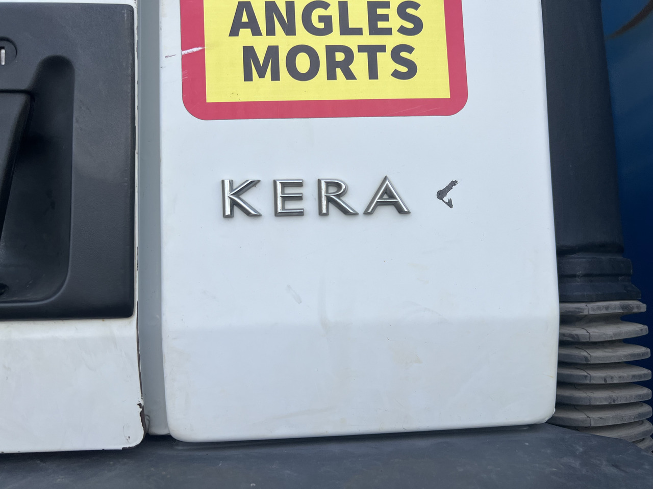 RENAULT plateau grue radio commandée 380 DXI - Camion grue: photos 4 RENAULT plateau grue radio commandée 380 DXI - Camion grue: photos 4