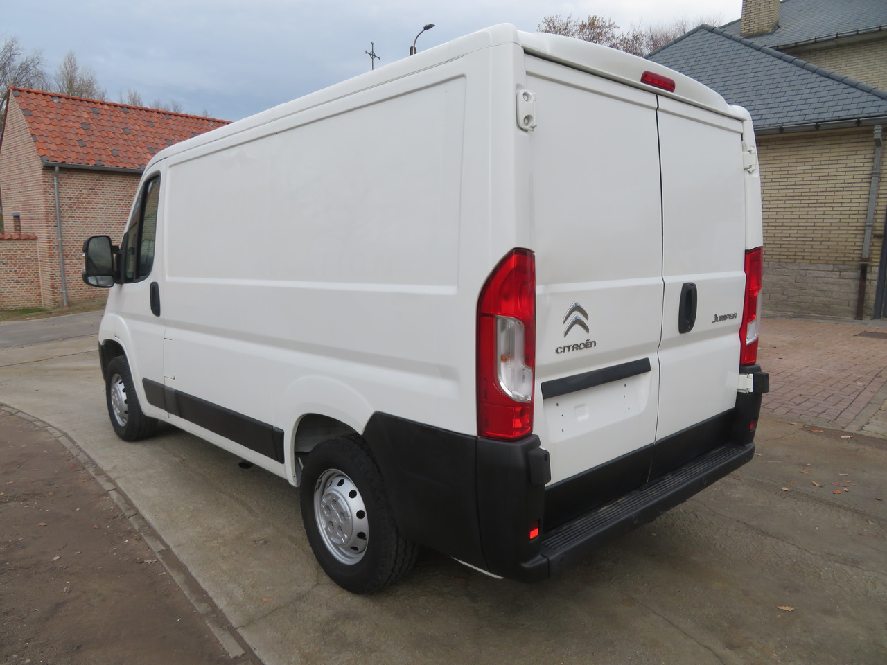 Citroën Jumper 2.2 BlueHDi - L1H1 - Fourgonnette: photos 5 Citroën Jumper 2.2 BlueHDi - L1H1 - Fourgonnette: photos 5